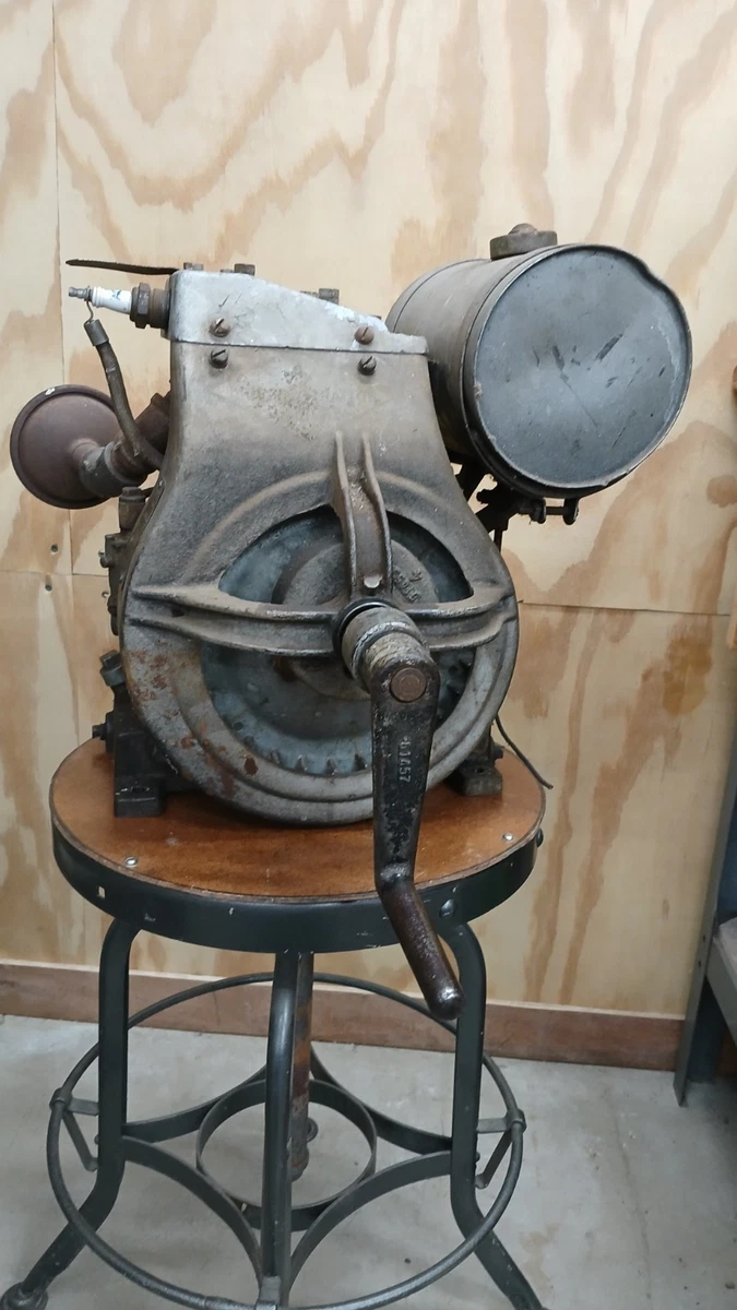 Vintage Briggs Stratton Engine In Industrial Stationary Engines