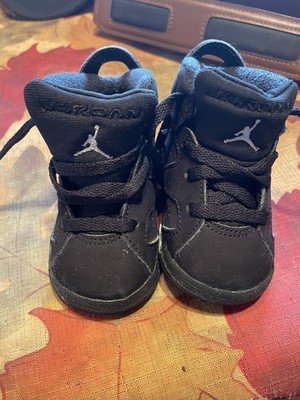 baby nike jordan Dx6179-001  Size 4c