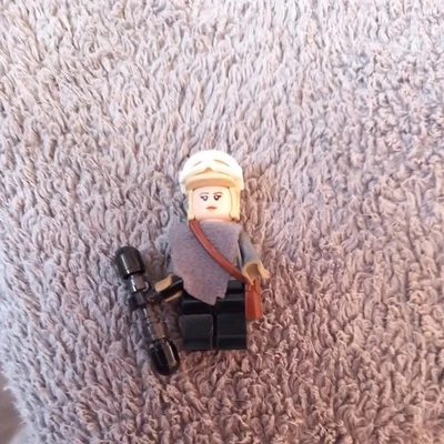 LEGO Star Wars Jyn Erso Minifigure SW0791 From Set 75155 - Image 1 of 2