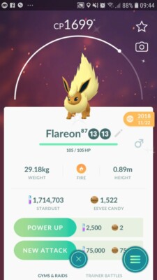 Shiny Flareon ( Eevee Evolution ) Pokemon Tr@de Go