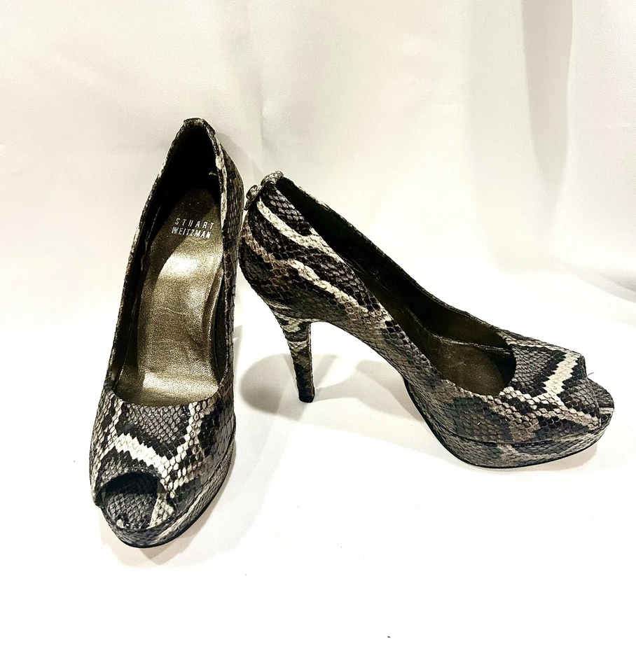 Stuart Weitzman 西班牙多色动物印花珠光 7 W 码高跟鞋 — 第 3/4 张图片