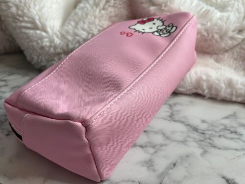NWOT Hello Kitty Impressions Pink Cosmetic Bag 9" x 5" x 2.75" - Picture 7 of 13