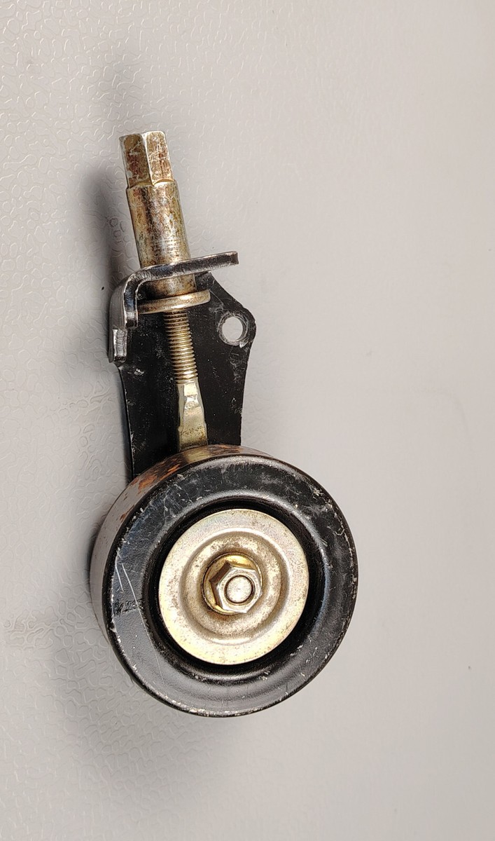 NISSAN Maxima VQ30DE IDLE PULLEY ASSEMBLY WITH BRACKET 1995 1999