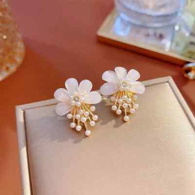 Flower Pistil Pearl Earrings - Unique Sweet Design, Hypoallergenic, Nickel-Free