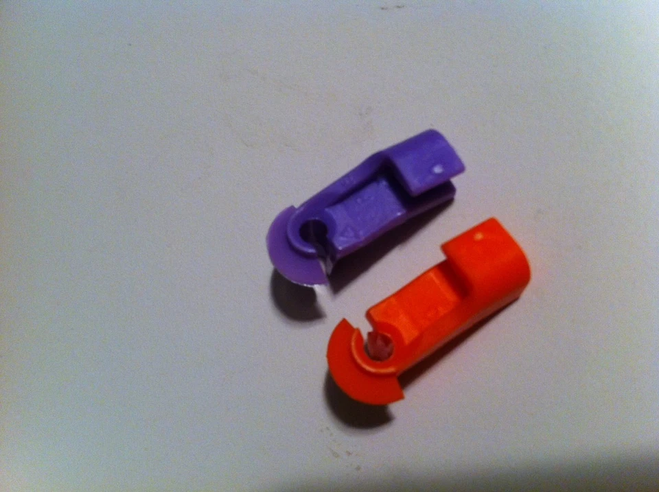 CLIPS DE VARILLA DE PUERTA CHRYSLER DODGE CHRYSLER JEEP PLYMOUTH Parte # 4658444 4658445 TG-6 Foto 4 de 4