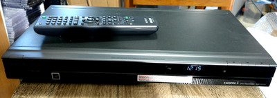 Sony RDR-GX257 DVD Video Recorder & Player w/Remote Control! & rca cables