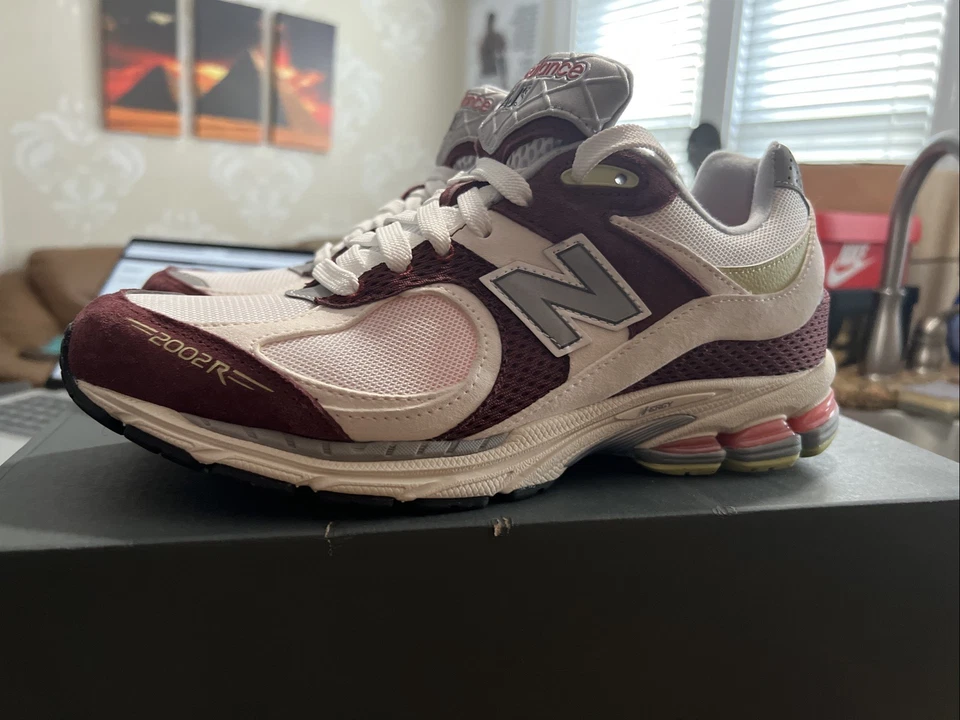 New Balance Up There x 2002R Backyard Legends II Size 11 - Image 4 of 4