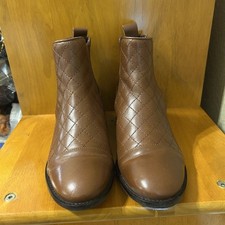 Talbots Dark Rum Tish Quilted Boots Womes 6.5...
