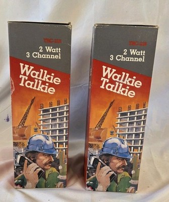 Pair of Vintage Realistic Trc-218 2 Watt Walkie Talkie Lot - Stranger Things