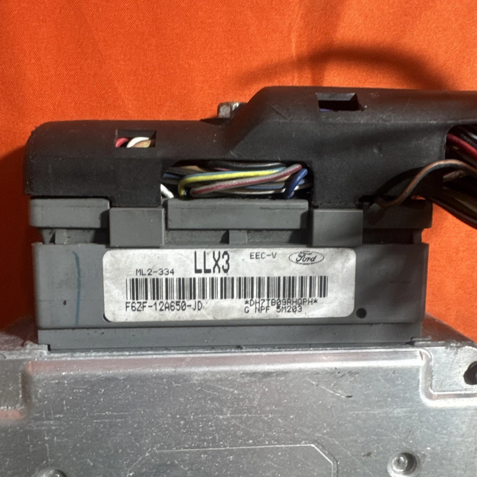 1996 Ford Mustang 4.6L F6ZF-12A650-JD Computer ECM PCM ECU ML2-334 ML2-334A - Image 3 of 4