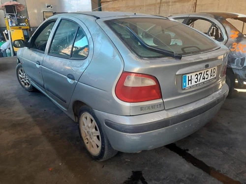 7700428321 Piloto Trasero Derecho para RENAULT MEGANE I FASE 2 BERLINA ( 8397136 - Imagen 8 de 10