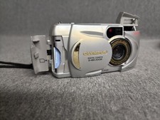 Non working Olympus D-460 Zoom 1.3 Megapixel Digital Camera read desc