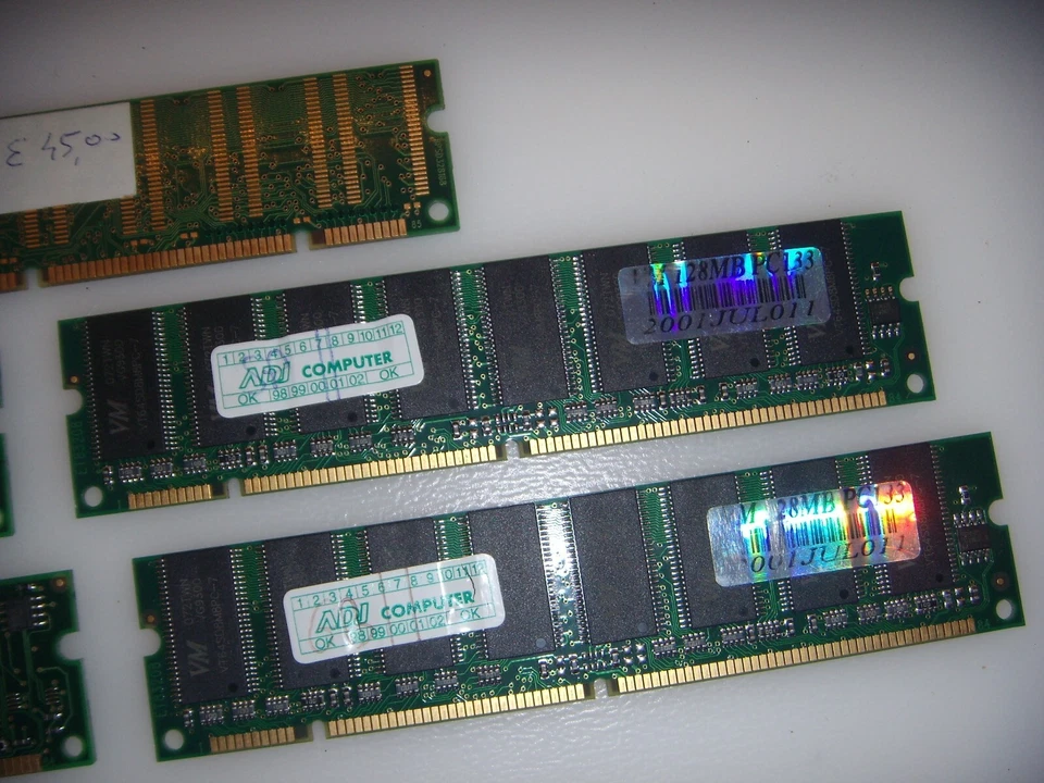 LOTTO 5 RAM 128MB 256MB PC133 168 PIN SDRAM DIMM MEMORIA 4x128MB +1x256MB VM AM1 - Immagine 4 di 4