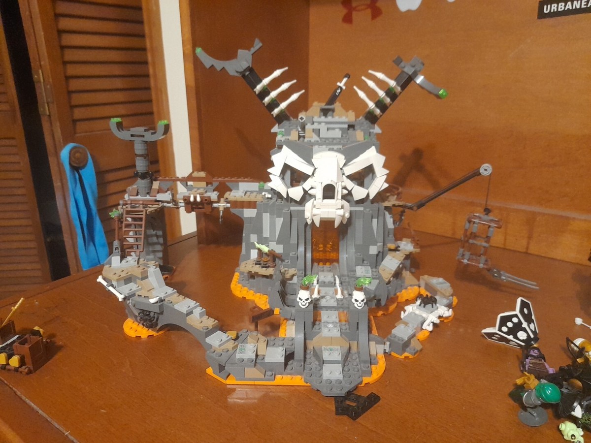 LEGO NINJAGO: Skull Sorcerer's Dungeons (71722) 673419318280|