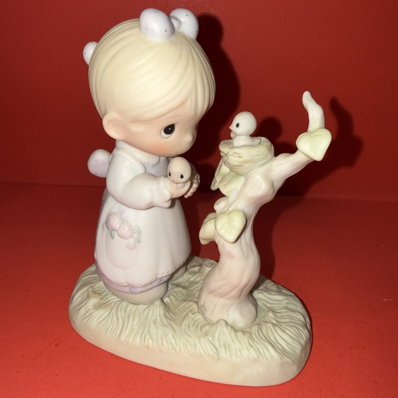 Enesco Precious Moments “His Eye Is On The Sparrow” Porcelain Figurine 1983