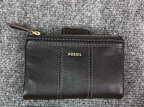 Black Fossil Wallet Lether Zipper Closure Credit Card Window Bifold Gently Used