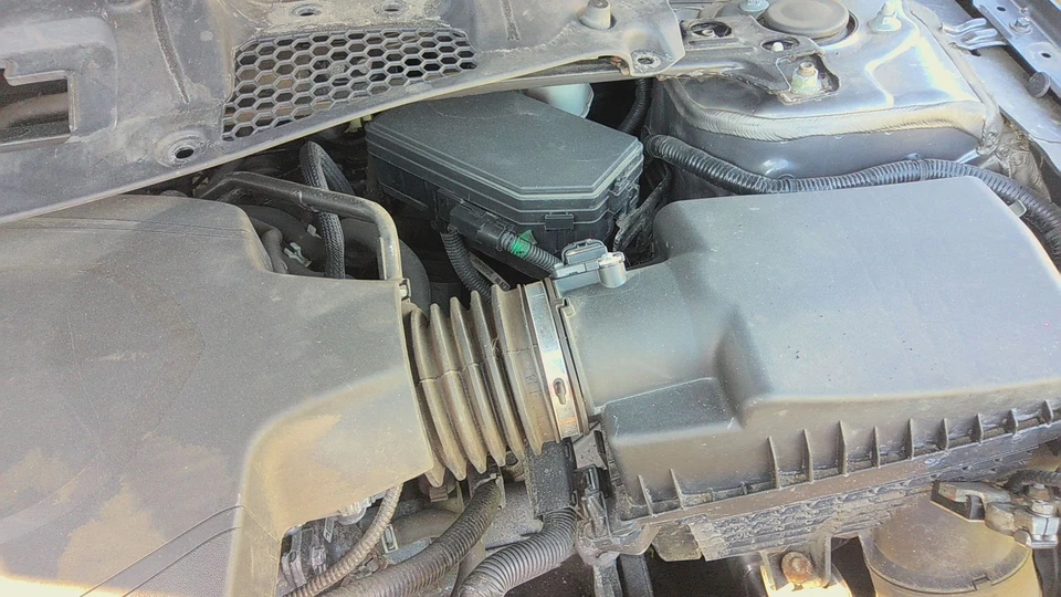 17 ACURA TLX Engine Fuse Box - Image 2 of 2