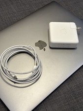 Apple MacBook Pro 15 2018 Touch Bar i7 2.2GHz 16GB RAM 256GB SSD