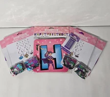 NEW! "Girl Superhero" Themed Birthday Party Supplies Decorations Kit, 10 Pieces
