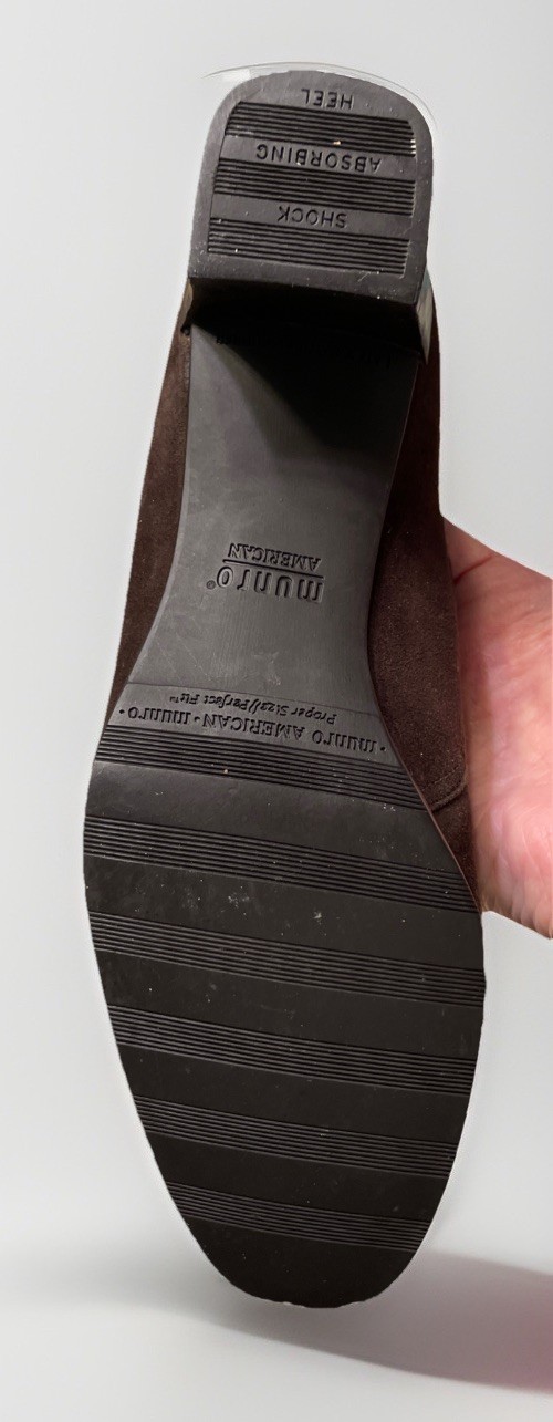 Munro American Dark Brown Suede Cloth Slip On Pant Shoe SZ 7.5M MADE IN USA