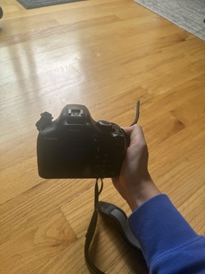 Canon EOS Rebel T6 DSLR Camera Black with 18-55mm Lens and Bag