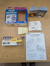 1989 Micro Machines Motor Oil Lube Shop Playset Galoob Gas Station Used VG