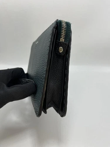 Fendi Cuoio Romano Selleria Metal Stitch Slim Clutch Pre-Owned Authentic - Picture 4 of 8
