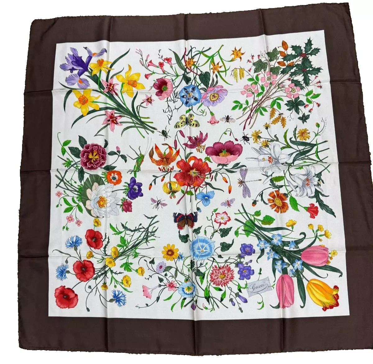 Foulard carré soie sergé floral GUCCI NEUF SANS ÉTIQUETTE collection croisière 2025 Italie 35