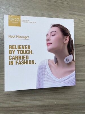 SKG 4098E Nackenmassagegerät, Elektrostimulator mit Kompresse in Weiß