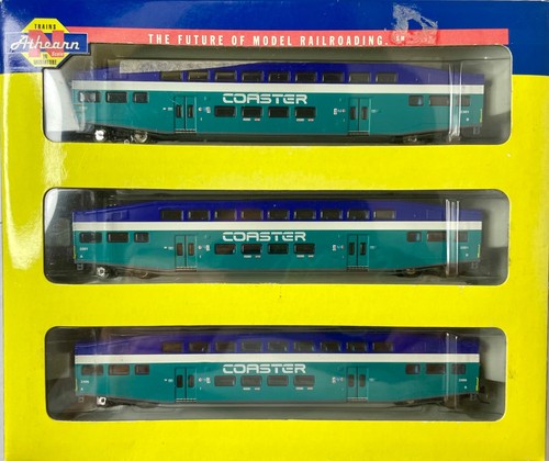 Athearn N-Scale Bombardier "COASTER" 3 Car Set (Control Car & Coaches)