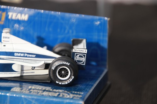 WILLIAMS BMW F1 FW21 Launch Car´2000 Lim.1st Ed.3333/Originale Minivitrine 1:43 - Bild 7 von 22