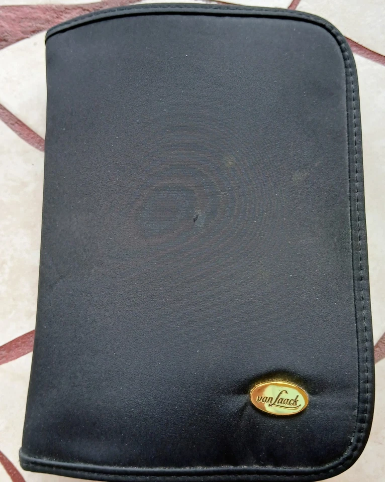 Portable LCD  TV - Image 4 of 4