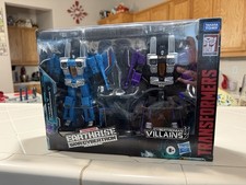 Hasbro Transformers War for Cybertron Earthrise Skywarp and Thundercracker