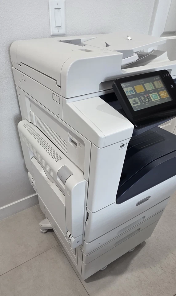 Xerox VersaLink C7030 Color A3 MFP Printer Scan Copier Duplex 30PPM 13K Copies - Image 2 of 4