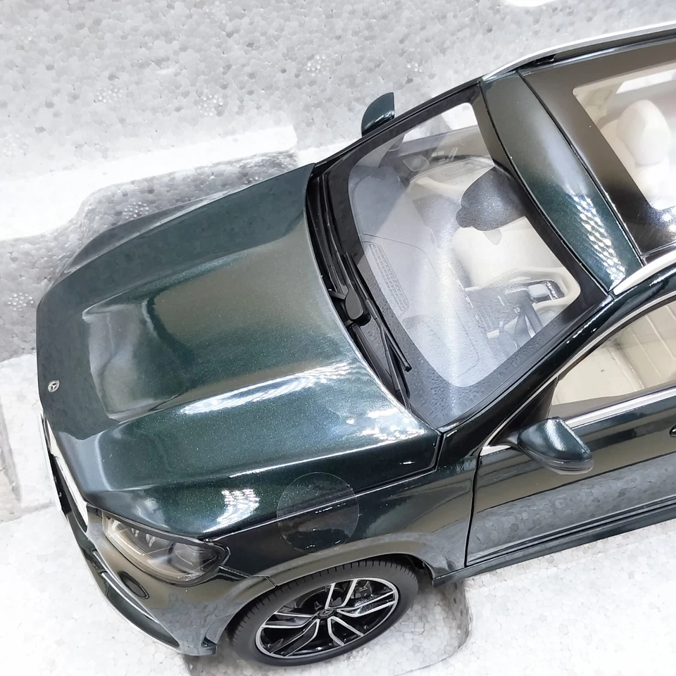 JADI 1/18 Mercedes-Benz GLS-Class X167 2019 Emerald Green SUV B66960622 - Image 2 of 4