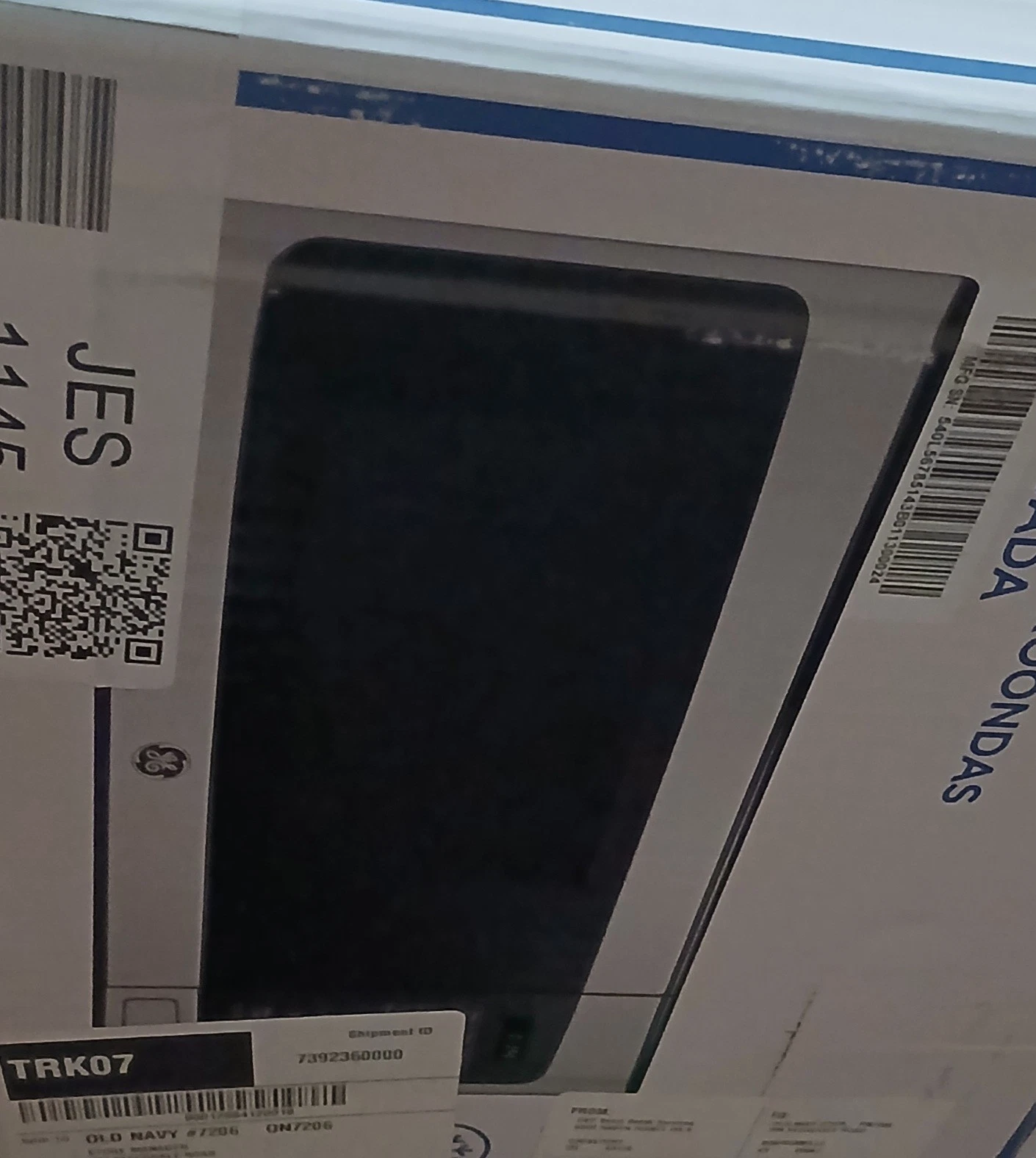 Unopened New In Box..GE 1.1 Cu Ft 950 Watt Microwave Oven.
Opens in a new window or tab