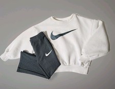 Nike White Sweatshirt and Flared Leggings Set Girls XS/4 Green Animal Print R/D