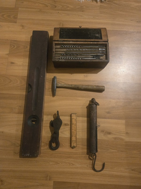 Antique Tool Lot - Russel Jennings Auger Set, Stanley Sweetheart Level, And More