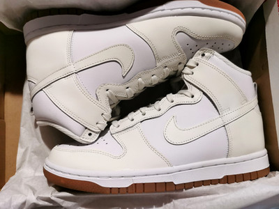 Nike Wmns Dunk High Sail Gum - US W6,5 EU 37,5 - DD1869-109 NEU