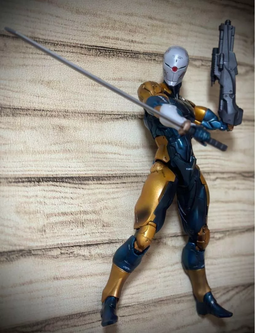 Metal Gear Solid Play Arts Kai Cyborg Ninja 25th Anniversary Action Figure