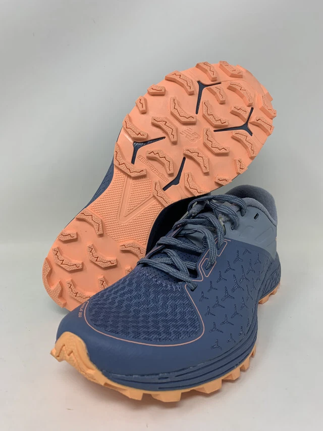 New Balance Women s Vazee Summit V2 Running Shoe Blue Reflection