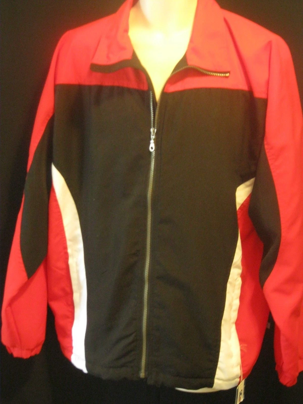 NWT Kobe Red EXCELLENCE IN TEAM SPORTSWEAR Men’s Jacket Size Small