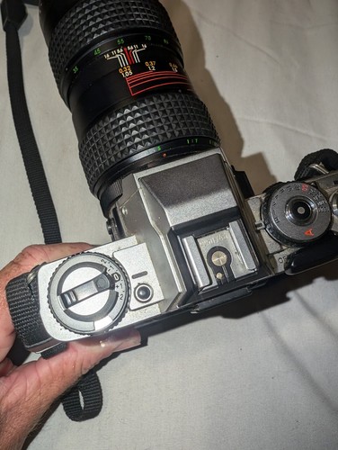 Minolta XG-M Camera W/ Japan Lens 1:3.5 f= 35-105mm & Soligor Box Untested - Picture 8 of 17