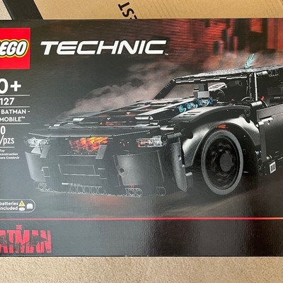 LEGO TECHNIC: The Batman-Batmobile (42127)