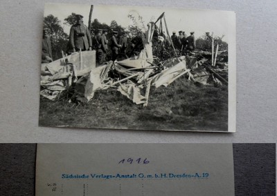 Original Foto-AK abgeschossener Flieger Kampfflieger 1916 Editor Dresden #1