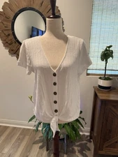 Women’s Sanctuary Clothing Sz Small New Women’s Tie Front Top. New W/tags!
