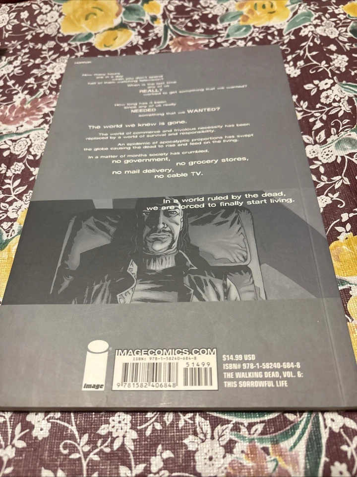 The Walking Dead Vol. 6 Graphic Novel This Sorrowful Life TPB Kirkman Image - Imagem 4 de 4
