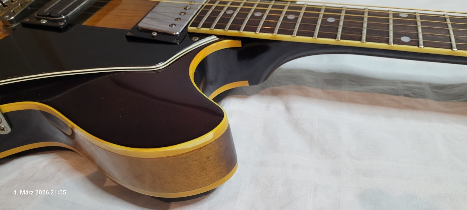 Ibanez AS100??1982??Made in Japan??Bill Lawrence Steg-PU??Tri-Sound??mit Koffer