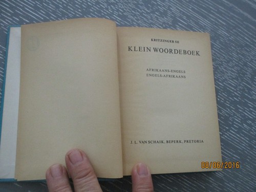 A small dictionary, Afrikaans - English, h/c, 386 pp, Pretoria, S. Africa 1978 - Picture 4 of 9
