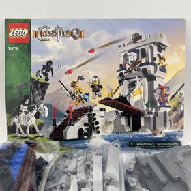 Lego 7079 Castle Drawbridge Defense 100% Complete w/ Minifigs & Manual